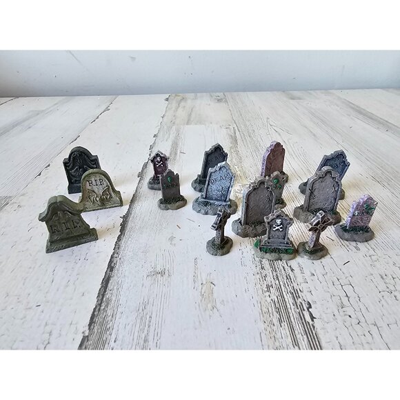 Dept 56 lemax tombstone cemetery village accessory set decor - Picture 1 of 6
